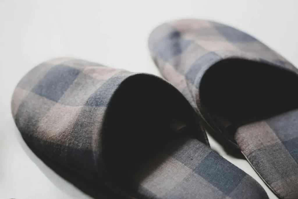Disposable slippers