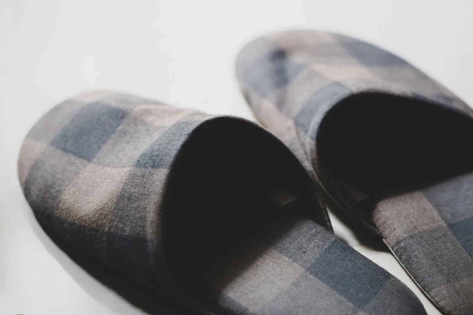 Disposable slippers